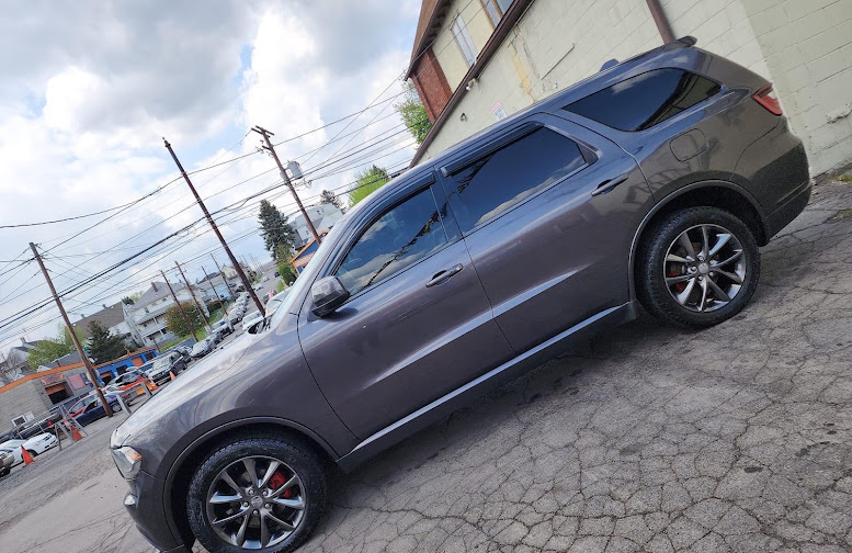 Interior of the same gray Dodge Durango after detailing